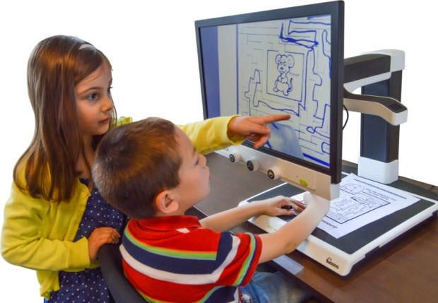 tips for interacting with those who are blind or visually impaired