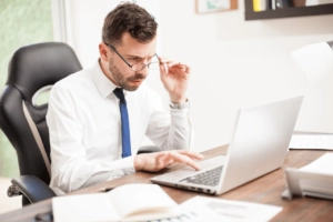 blurred vision from eye strain 300x200