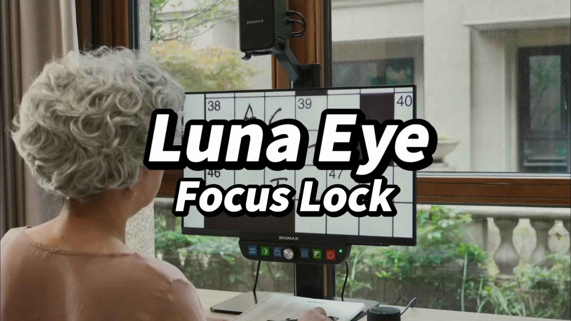 Luna Eye Focus Lock
