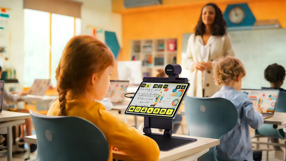 split screen portable digital magnifiers help low vision students take notes in class