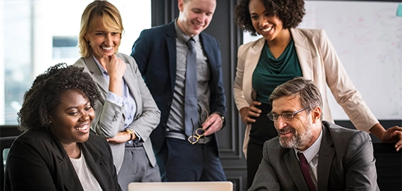 zoomax low vision solutions for Vision Aids Distributor