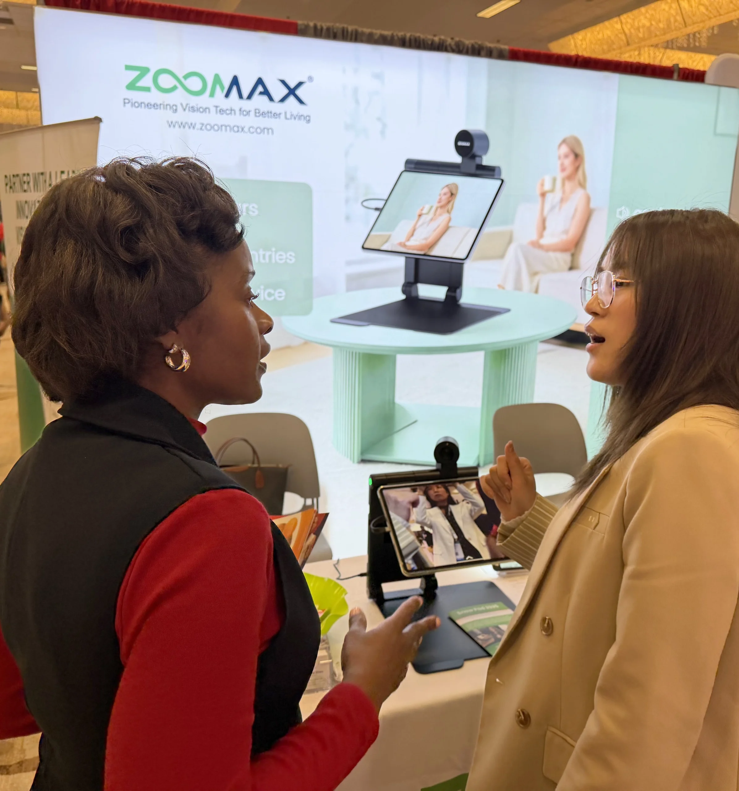 zoomax staff demonstrating the snow pad and upcoming snow pad pro