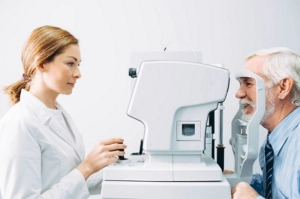 ask eye doctor for medical suggestions